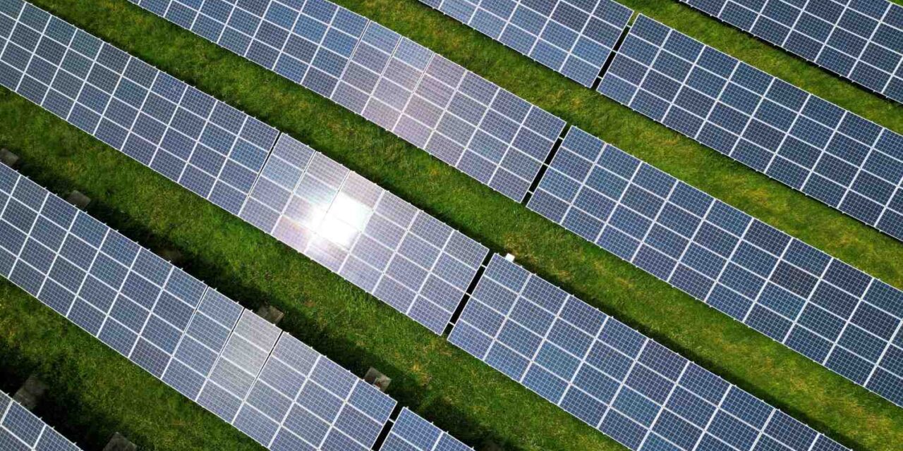 Geração Solar Distribuída no Brasil: Crescimento Acelerado e os Desafios da Rede Elétrica